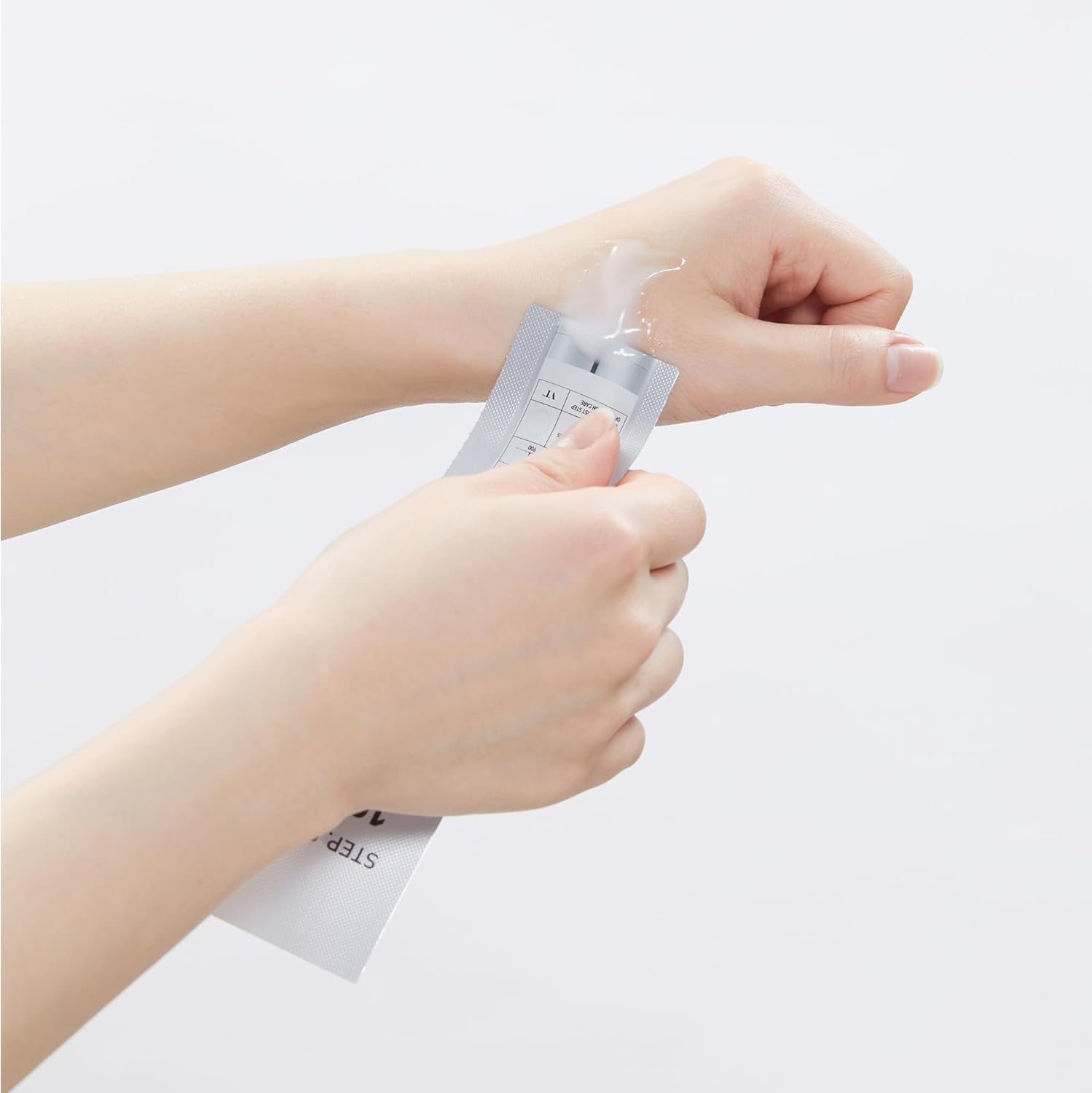 VT COSMETICS Reedle Shot 300 2-Step Mask 1ea